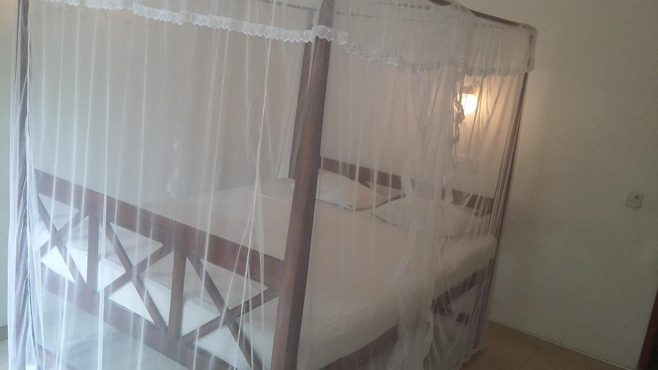 Ameesha Guesthouse أونا واتونا المظهر الخارجي الصورة