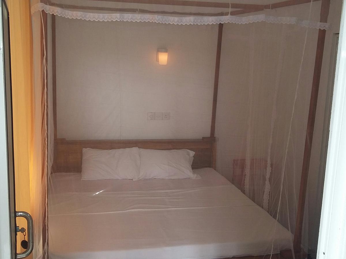 Ameesha Guesthouse أونا واتونا المظهر الخارجي الصورة