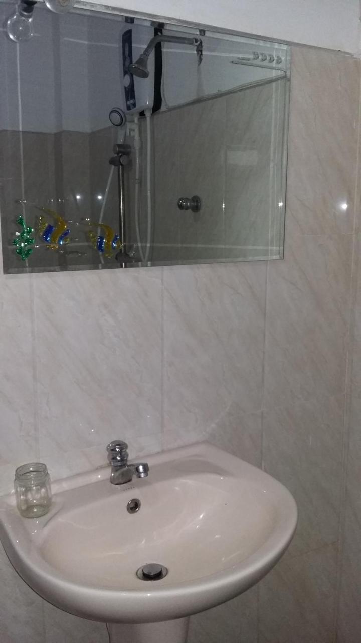 Ameesha Guesthouse أونا واتونا المظهر الخارجي الصورة